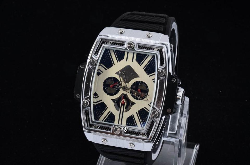 HUBLOT GENEVE Watch 35